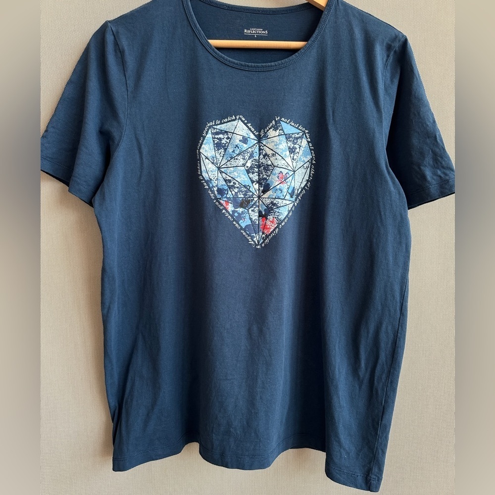 Northern Reflections Navy Blue Heart Graphic Tee Short Sleeve Cotton Size L